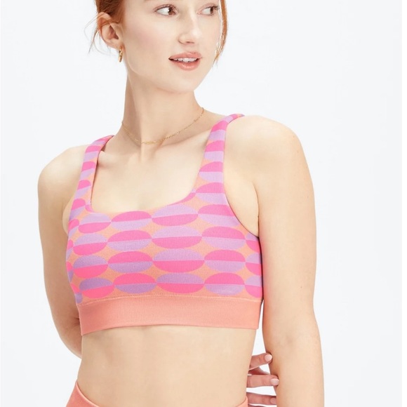 Fabletics Retro Geo Workout Set - Picture 3 of 5